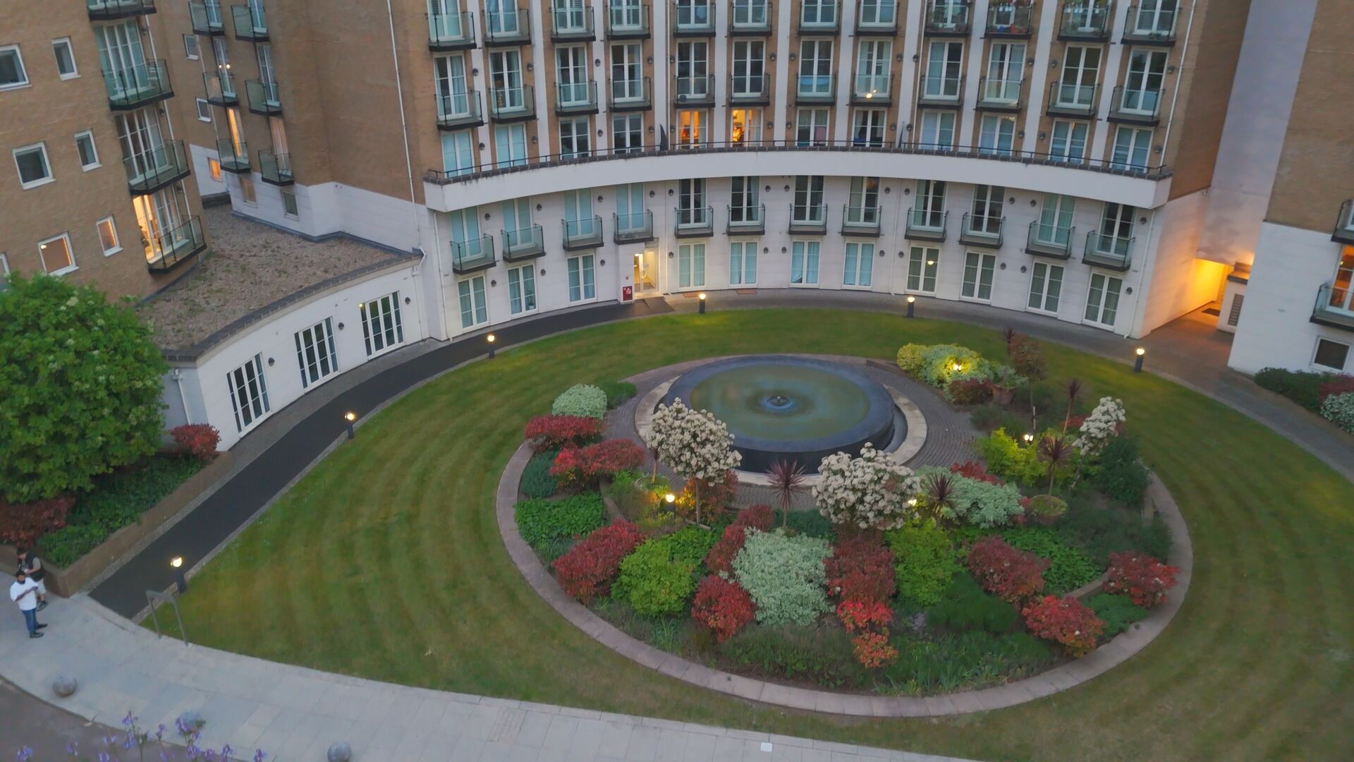 Large central London luxury interior showcase