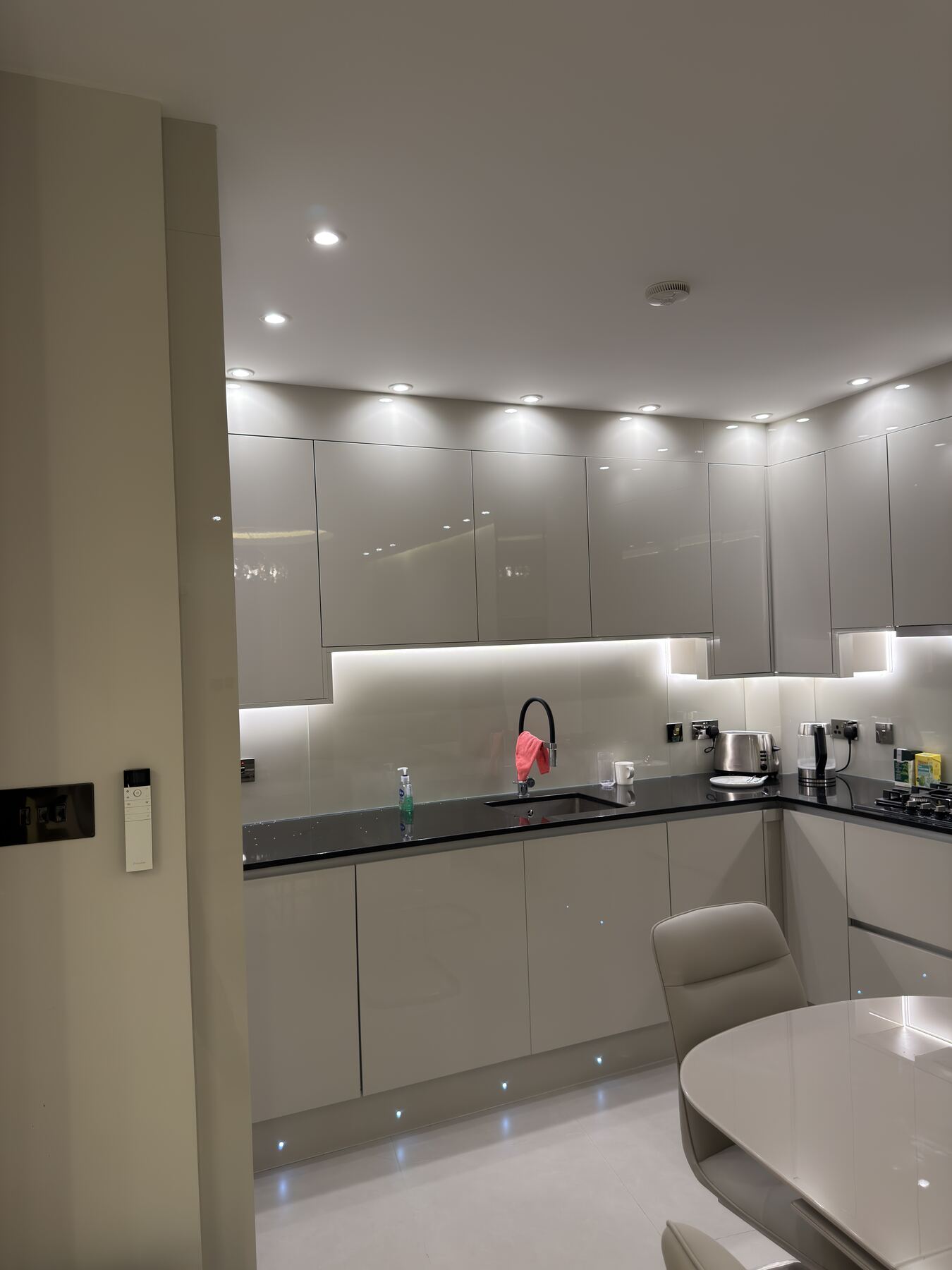 Compact kitchen finish with premium fittings